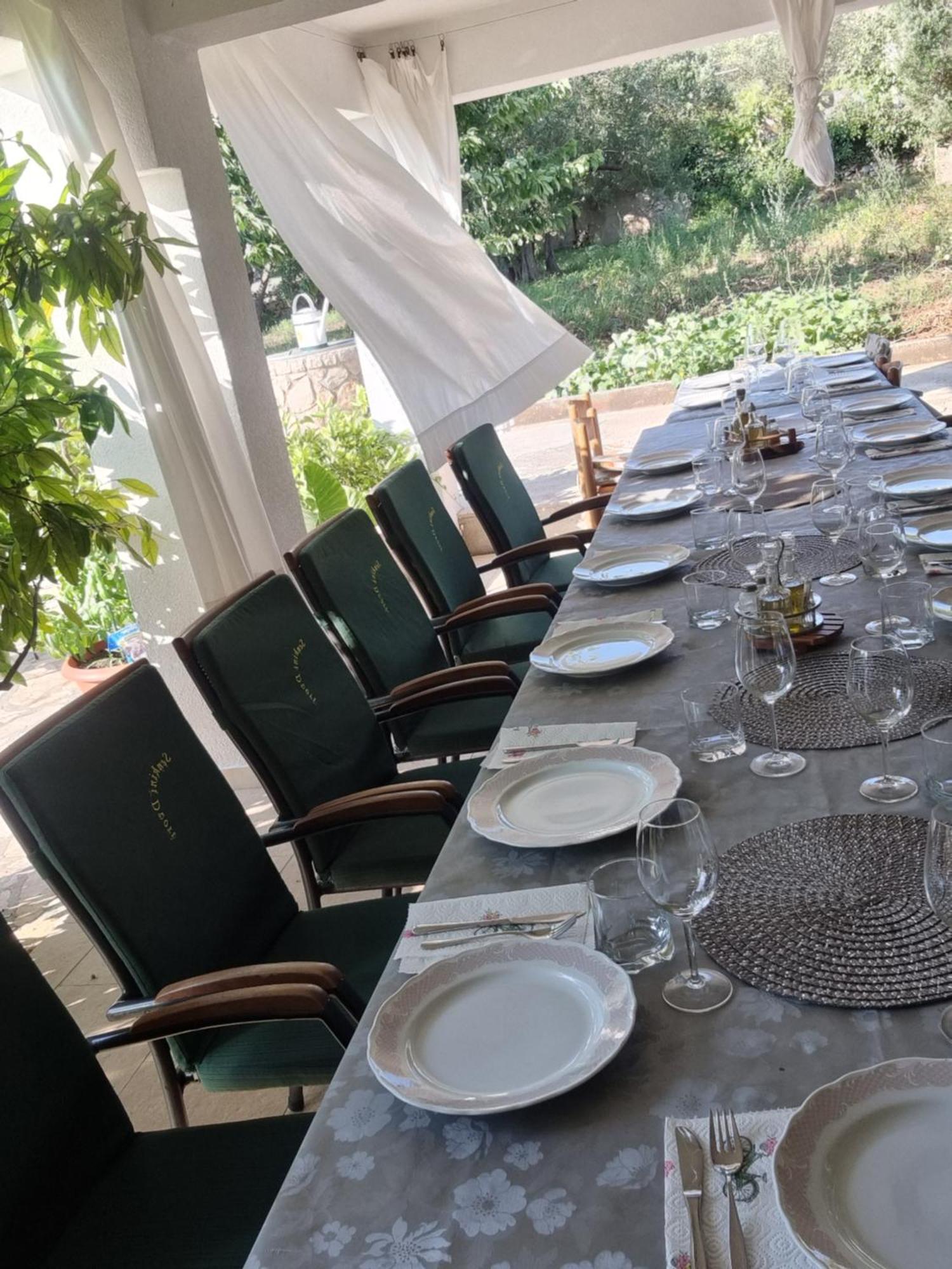 Apartmán Senkini Dvori Sutomiscica Exteriér fotografie