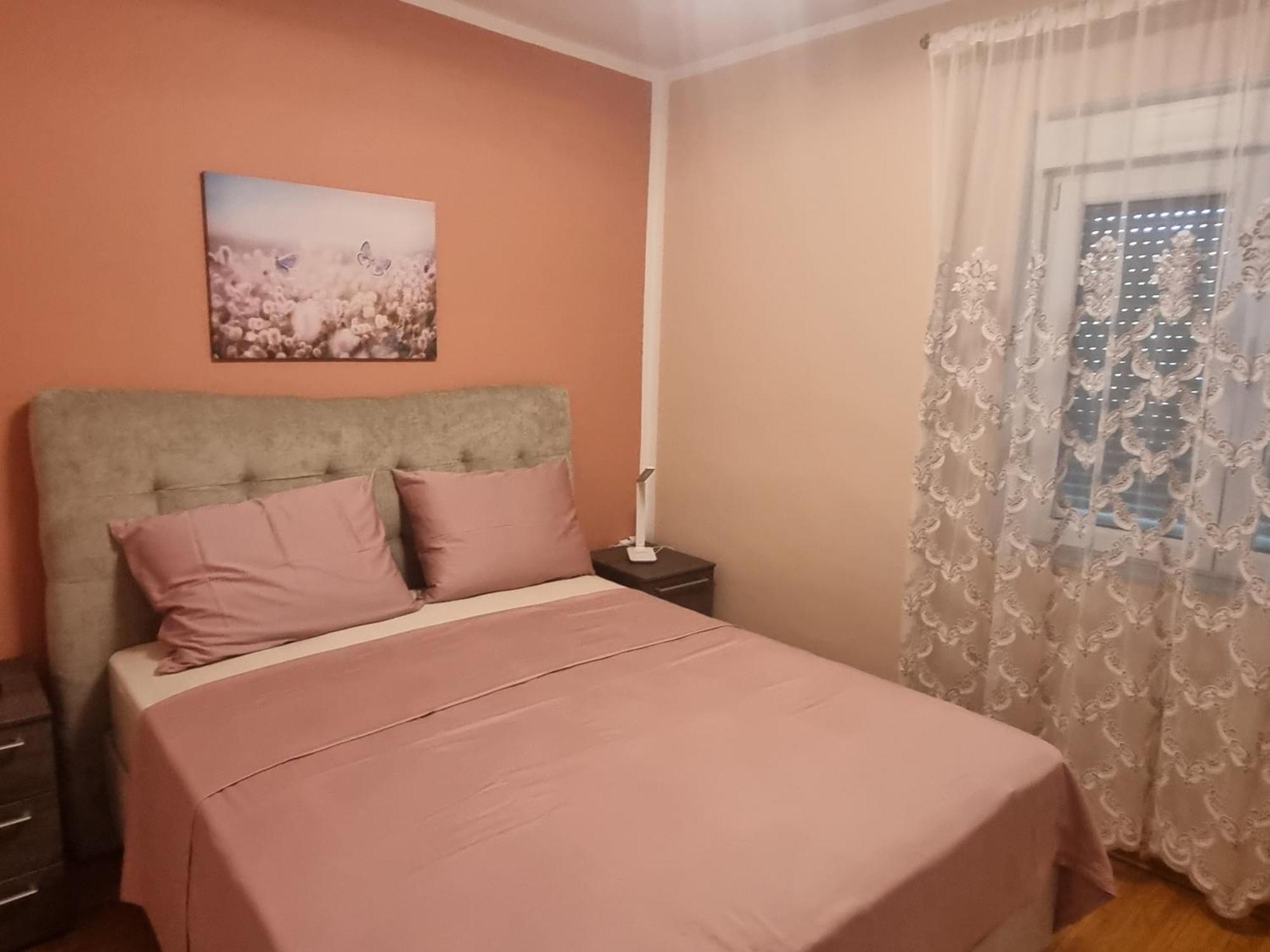 Apartmán Senkini Dvori Sutomiscica Exteriér fotografie