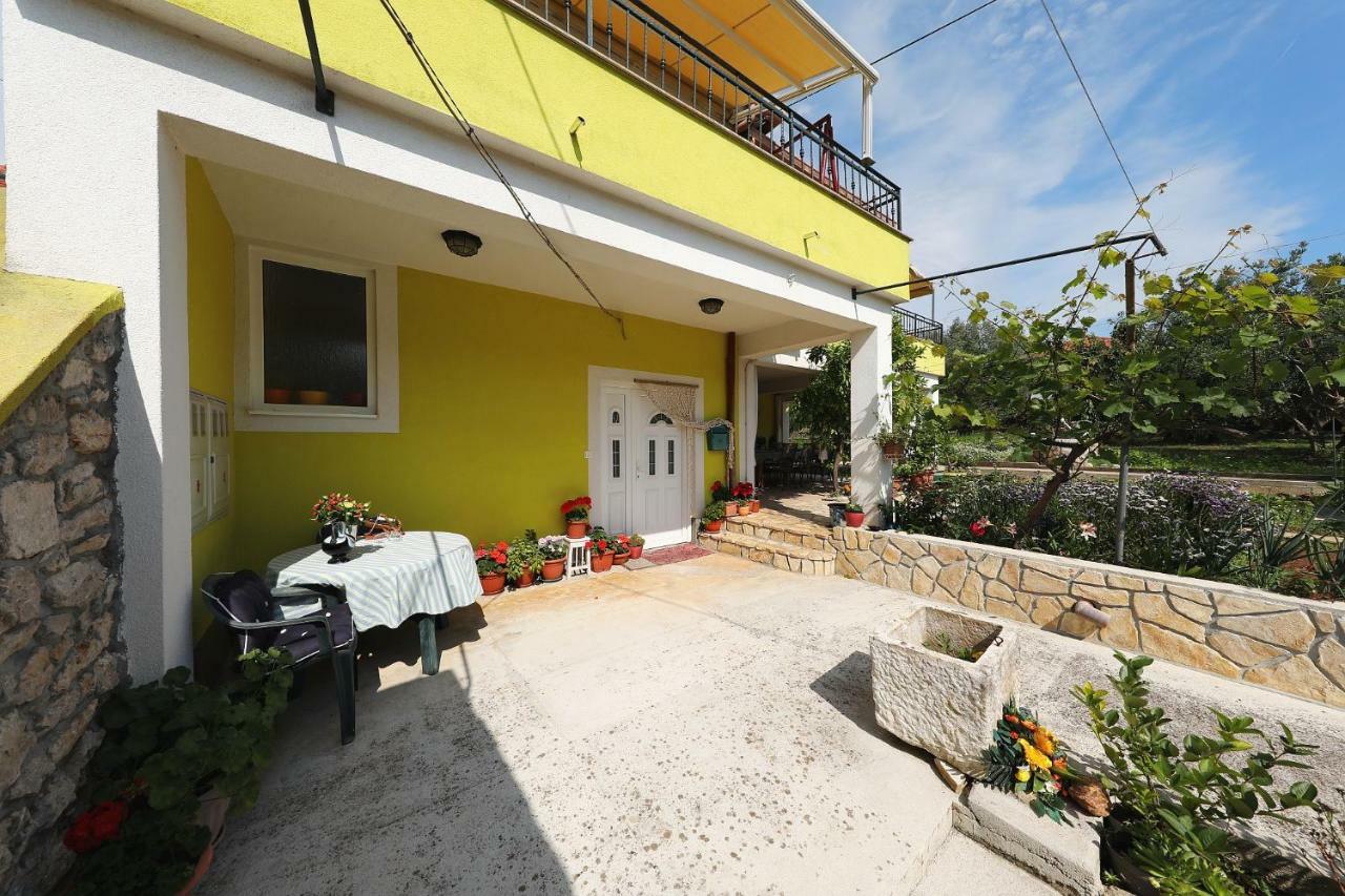 Apartmán Senkini Dvori Sutomiscica Exteriér fotografie