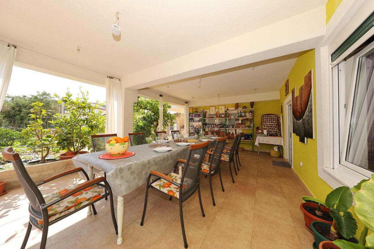 Apartmán Senkini Dvori Sutomiscica Exteriér fotografie