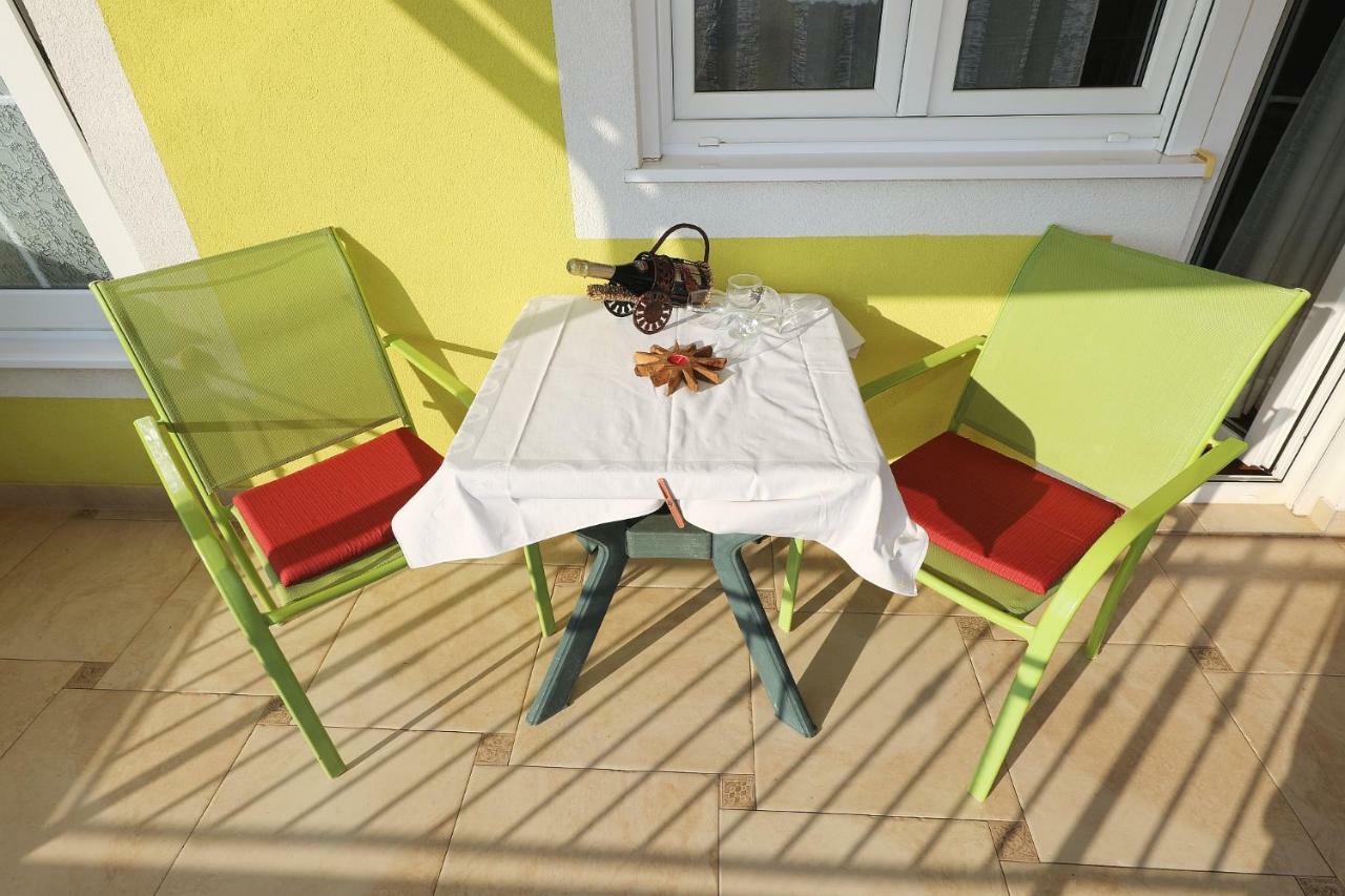 Apartmán Senkini Dvori Sutomiscica Exteriér fotografie